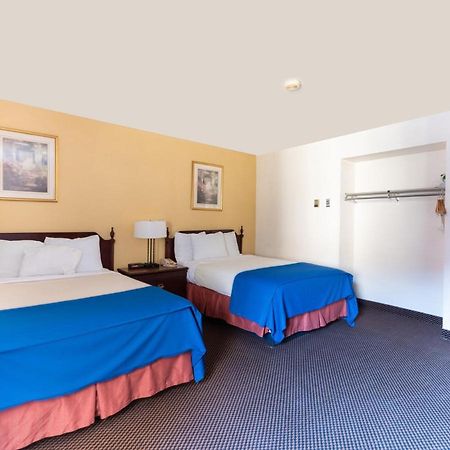 Mclure Hotel Wheeling Zewnętrze zdjęcie