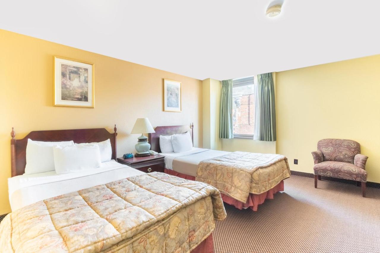 Mclure Hotel Wheeling Zewnętrze zdjęcie