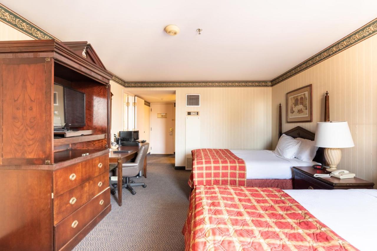 Mclure Hotel Wheeling Zewnętrze zdjęcie