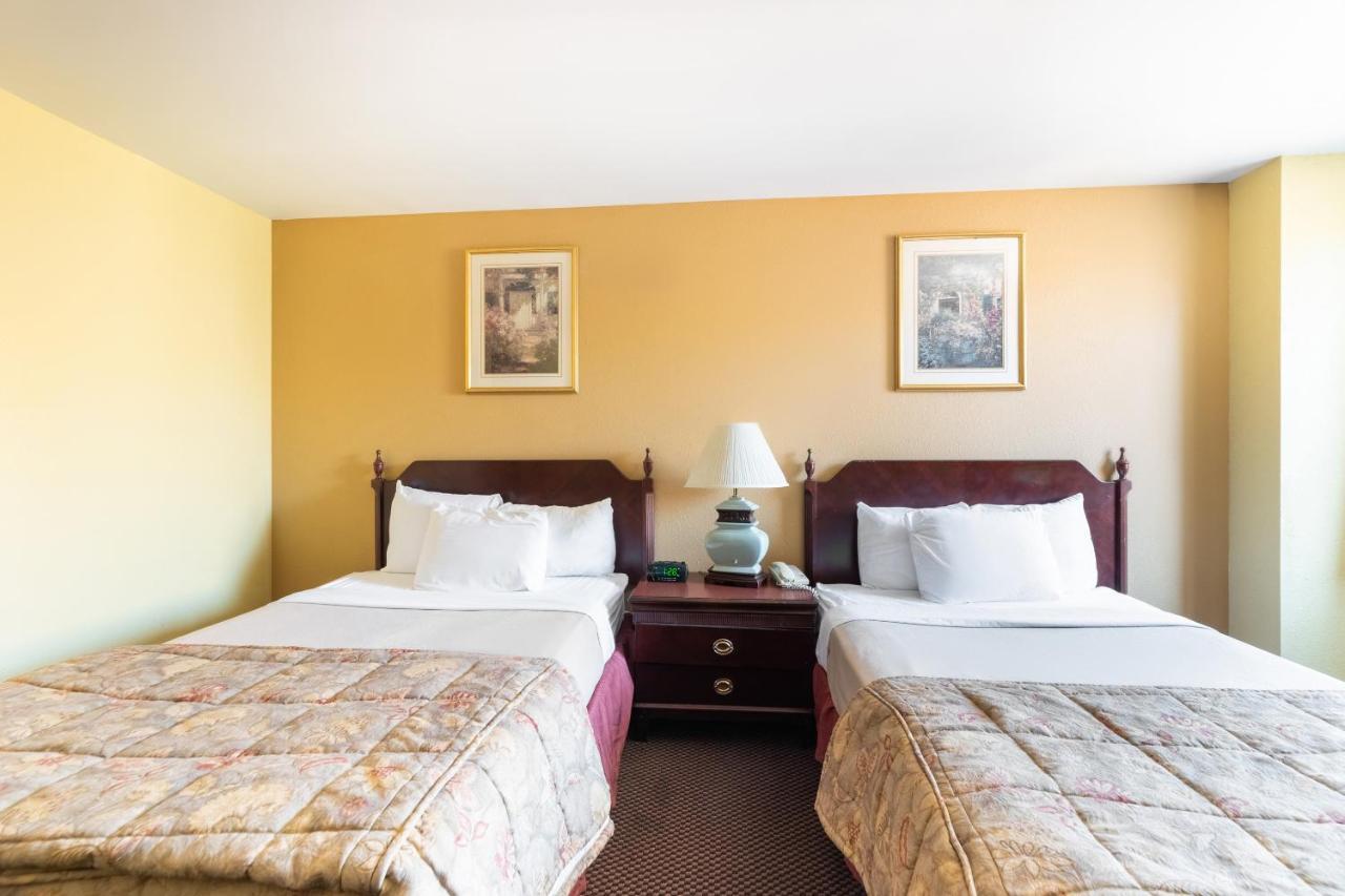 Mclure Hotel Wheeling Zewnętrze zdjęcie