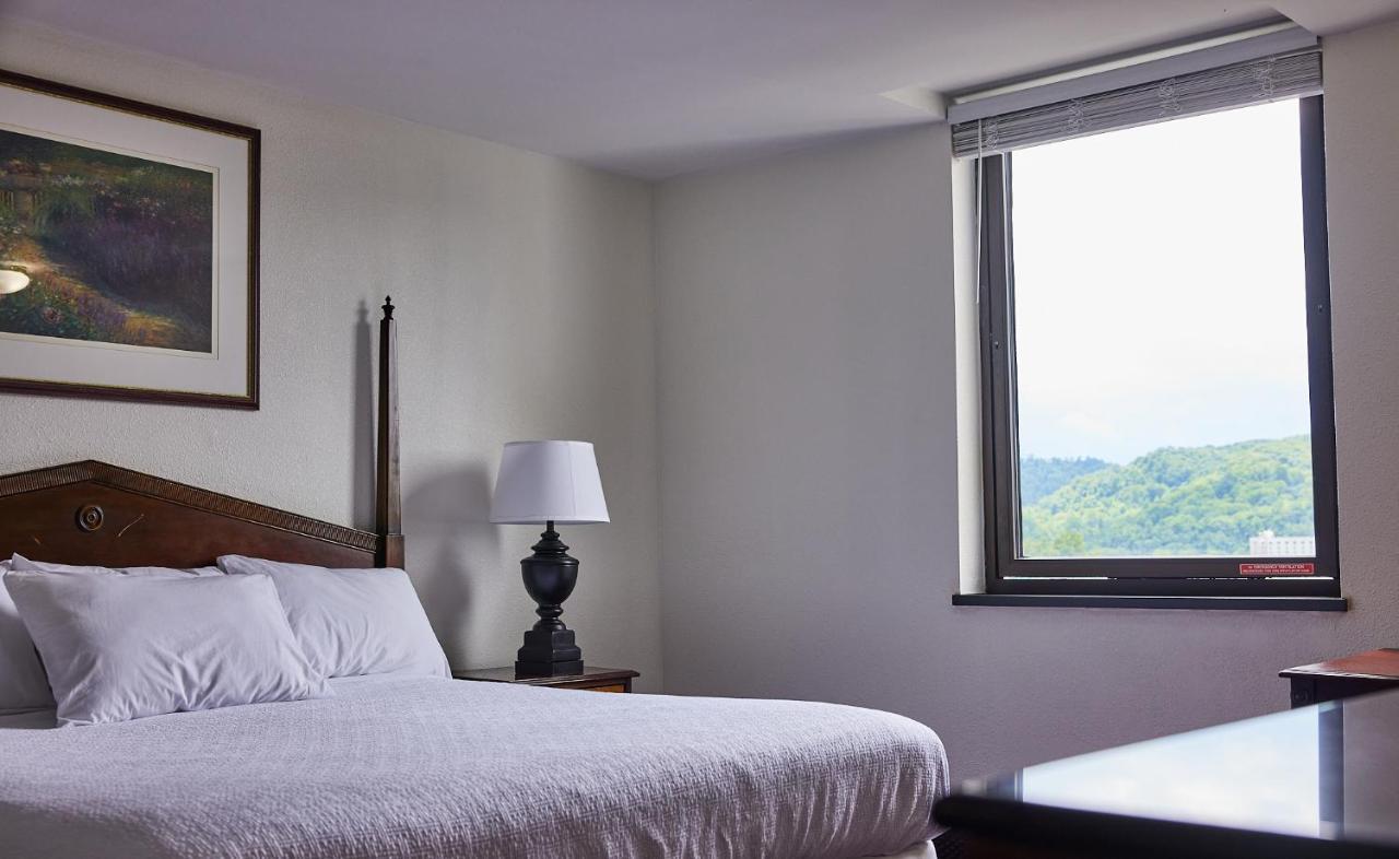 Mclure Hotel Wheeling Zewnętrze zdjęcie