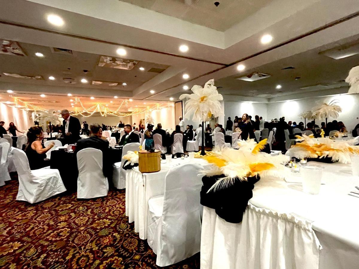 Mclure Hotel Wheeling Zewnętrze zdjęcie