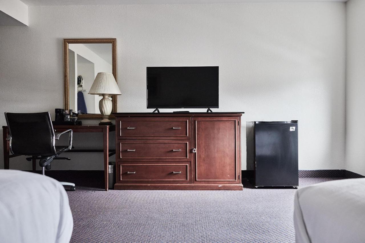Mclure Hotel Wheeling Zewnętrze zdjęcie