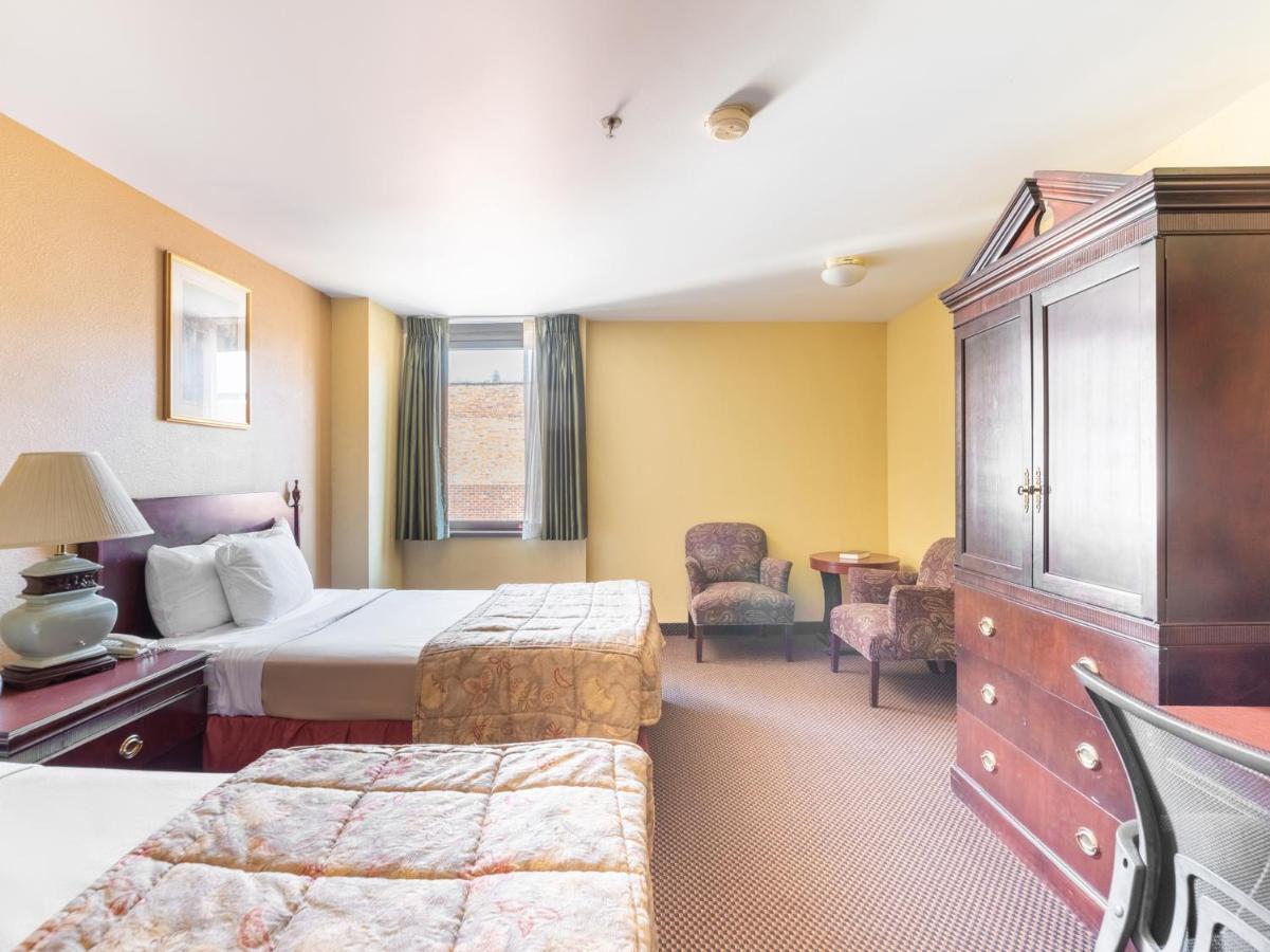 Mclure Hotel Wheeling Zewnętrze zdjęcie